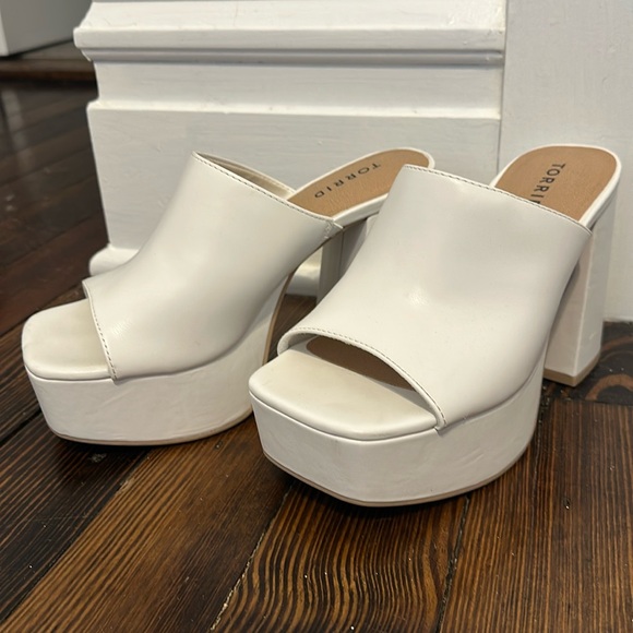 torrid Shoes - torrid White Platform Mule Heels
